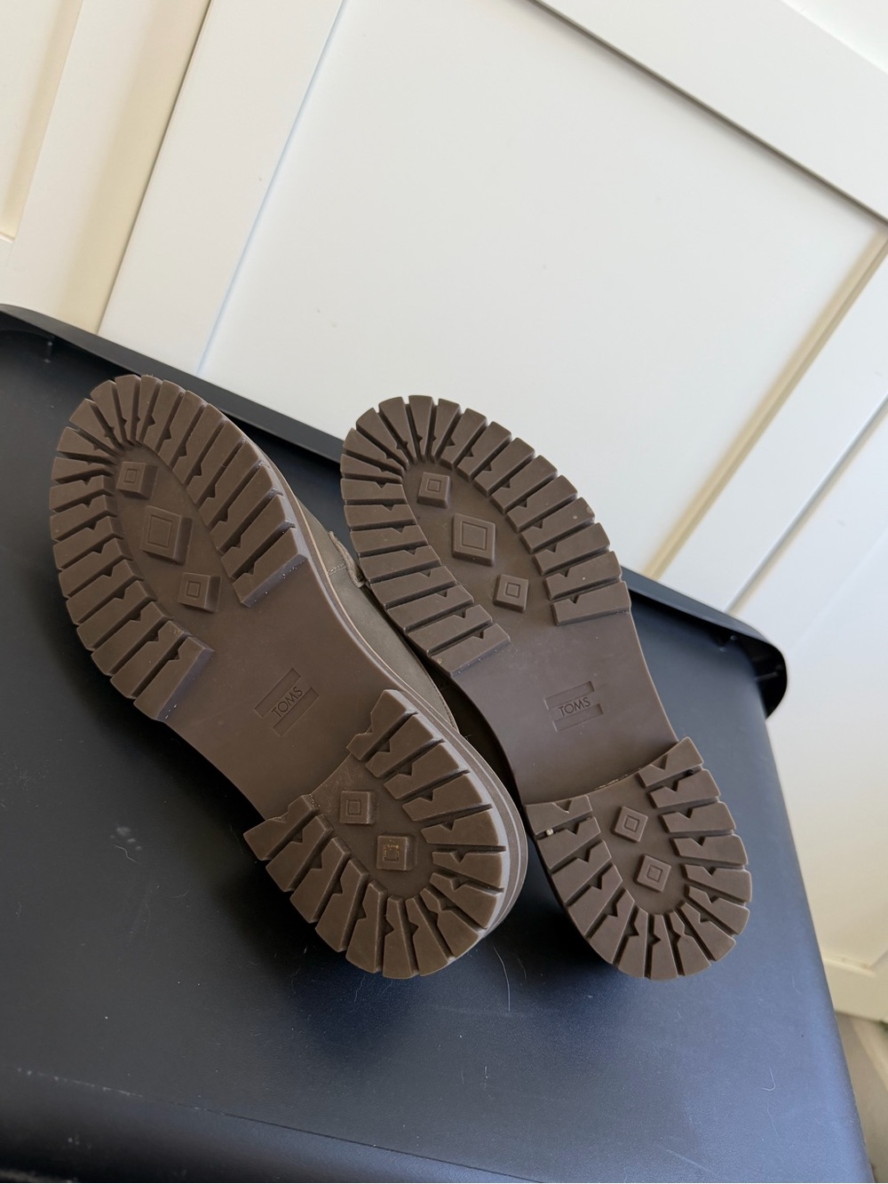Toms Brown Mule Loafers with Lug Sole - Picture 4 of 4